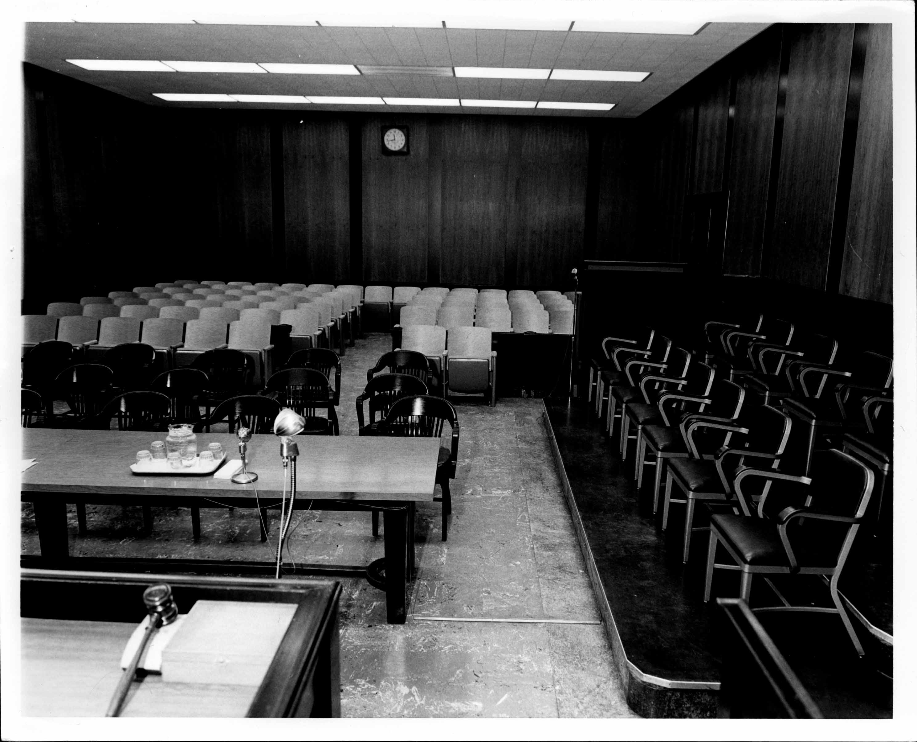 37courtroom.jpg